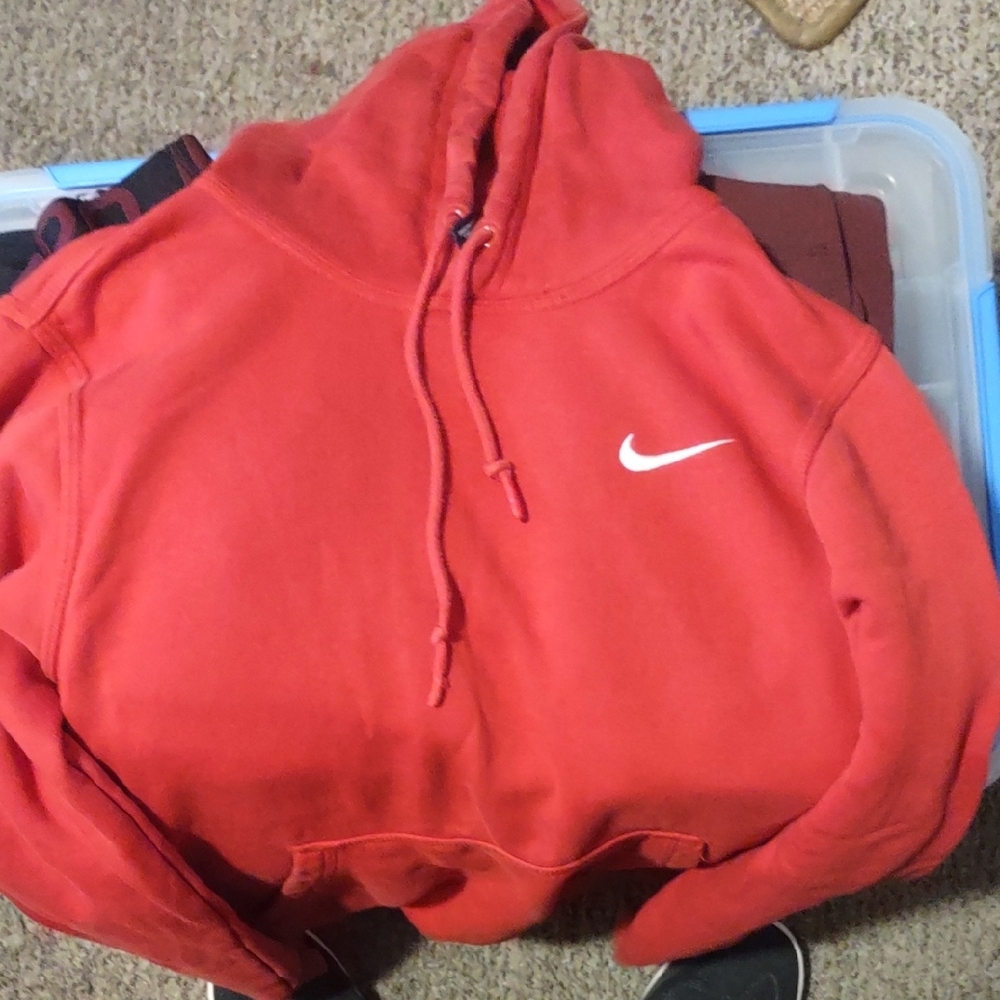 Nike Red Sweatshirt Hoodie with Iconic Swoosh